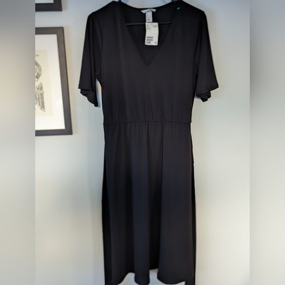H&M Dresses & Skirts - H & M Black Dress NWT